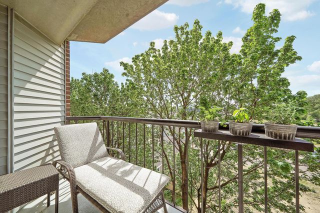 2601 Kenzie Terrace 318, Saint Anthony, MN 55418