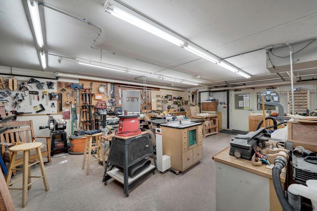 2601 Kenzie Terrace 318, Saint Anthony, MN 55418