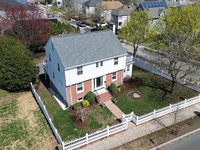 778 W Roxbury Pkwy, Boston, MA 02131