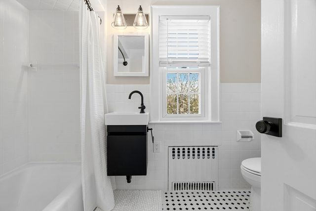 778 W Roxbury Pkwy, Boston, MA 02131