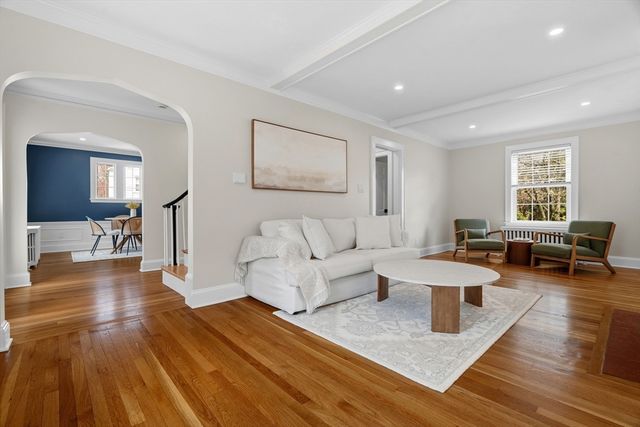 778 W Roxbury Pkwy, Boston, MA 02131