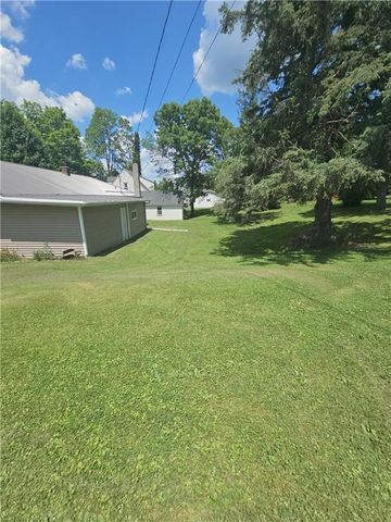 105 Court Street, Neillsville, WI 54456