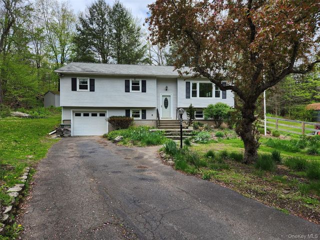 384 Fishcreek Road, Saugerties, NY 12477
