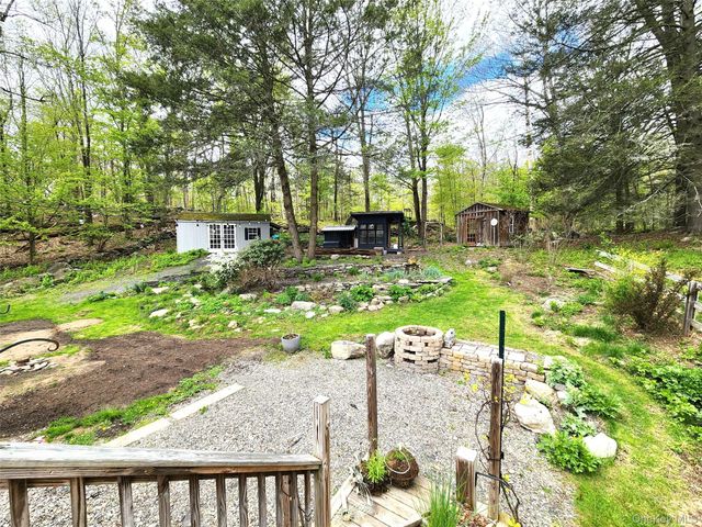 384 Fishcreek Road, Saugerties, NY 12477