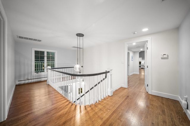 10 Juniper Hill Road, Waltham, MA 02452