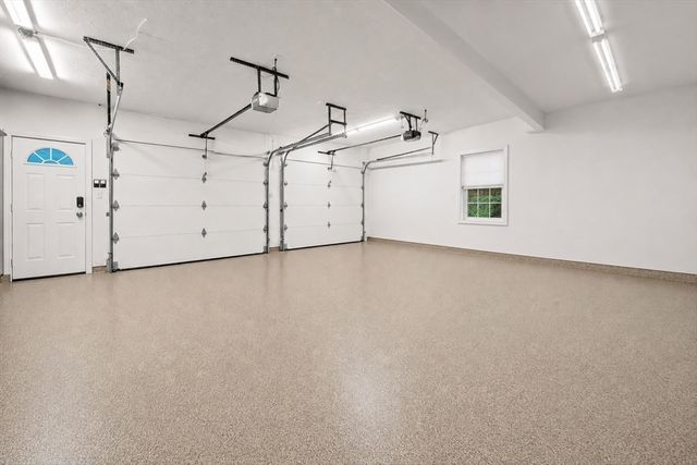 10 Juniper Hill Road, Waltham, MA 02452