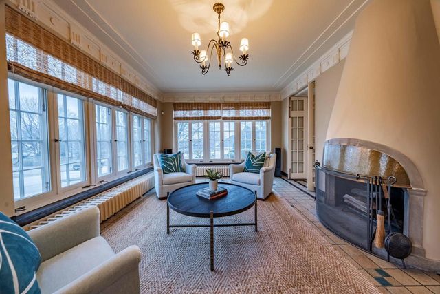 304 BRAEBOURNE COURT, Green Bay, WI 54301