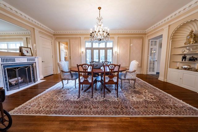 304 BRAEBOURNE COURT, Green Bay, WI 54301