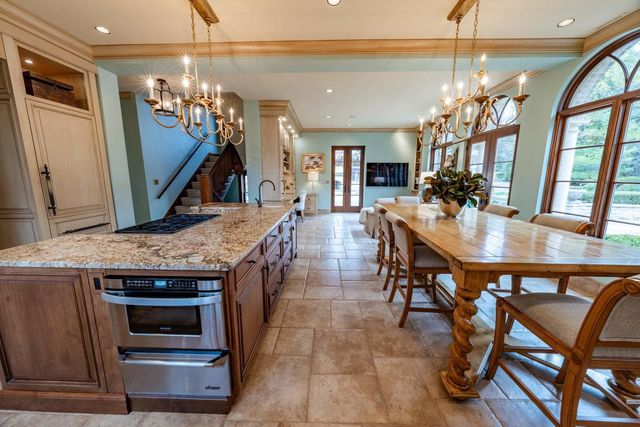304 BRAEBOURNE COURT, Green Bay, WI 54301