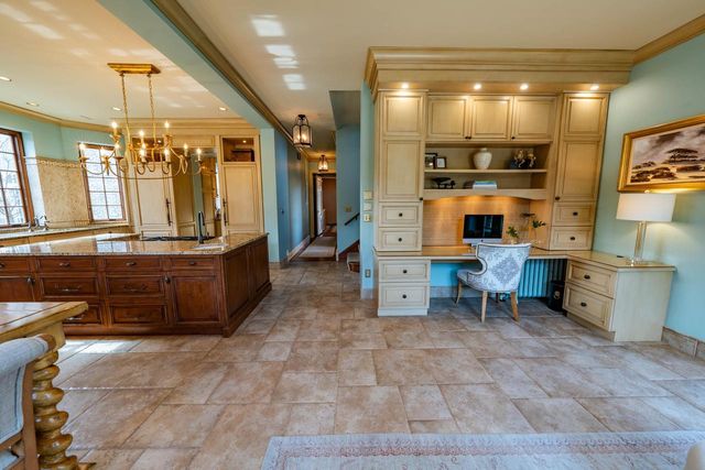304 BRAEBOURNE COURT, Green Bay, WI 54301