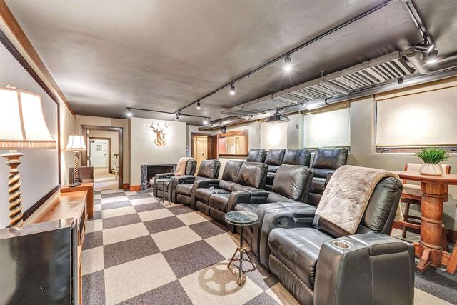 304 BRAEBOURNE COURT, Green Bay, WI 54301