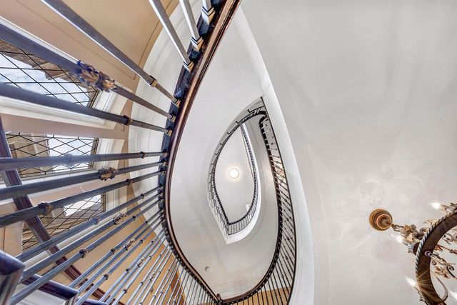 304 BRAEBOURNE COURT, Green Bay, WI 54301