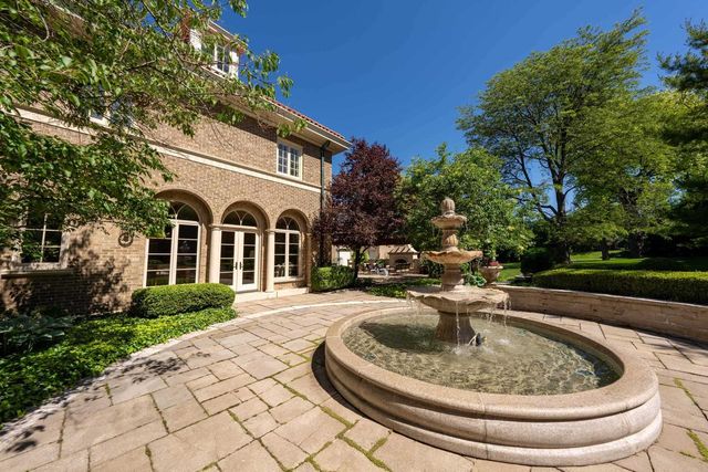 304 BRAEBOURNE COURT, Green Bay, WI 54301
