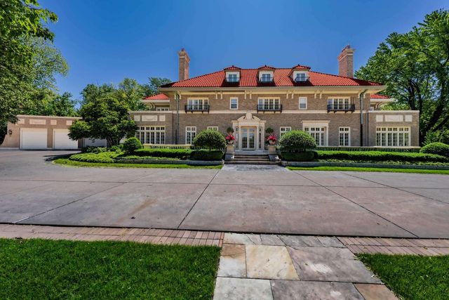 304 BRAEBOURNE COURT, Green Bay, WI 54301