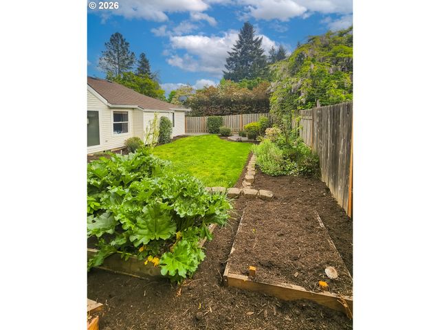 9685 Sw HIALEAH Dr, Beaverton, OR 97008