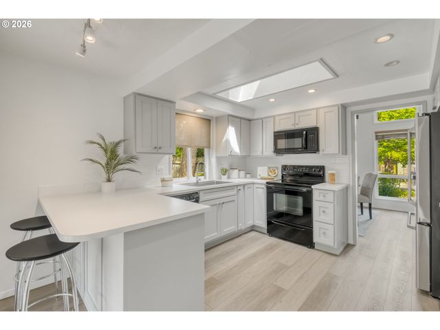 9685 Sw HIALEAH Dr, Beaverton, OR 97008