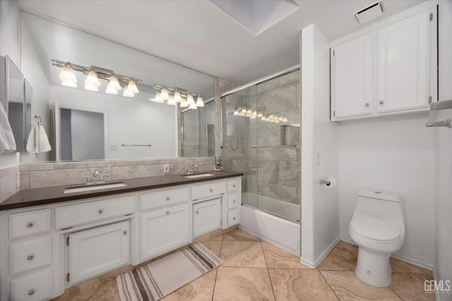 10710 Academy Avenue, Bakersfield, CA 93312