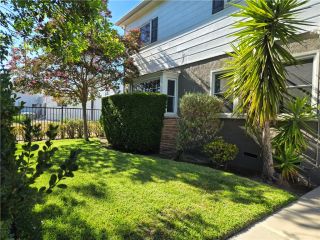 10939 Moorpark, Toluca Lake, CA 91602