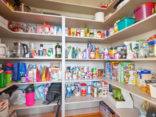 6438 E SUMMIT CV, Huntsville, UT 84317