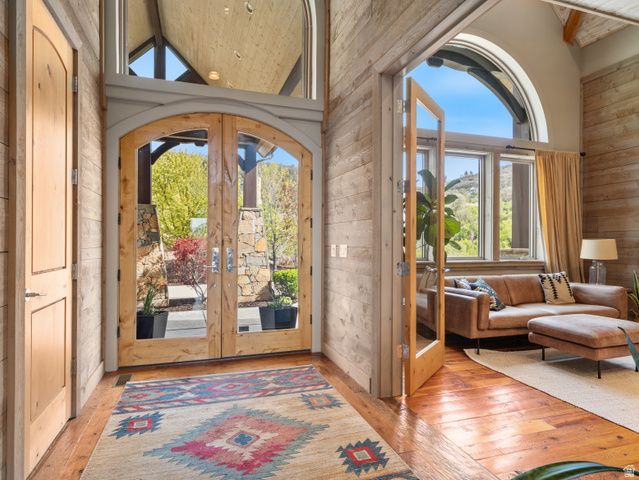 6438 E SUMMIT CV, Huntsville, UT 84317