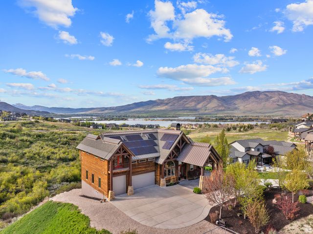 6438 E SUMMIT CV, Huntsville, UT 84317