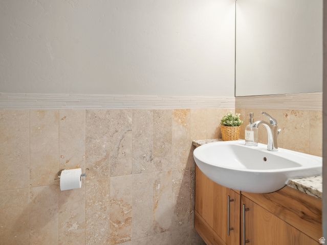 6438 E SUMMIT CV, Huntsville, UT 84317