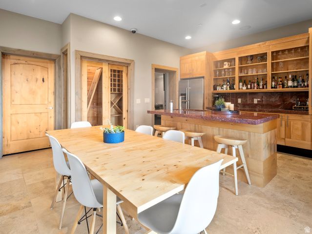6438 E SUMMIT CV, Huntsville, UT 84317