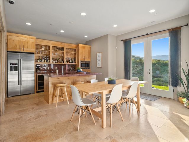 6438 E SUMMIT CV, Huntsville, UT 84317