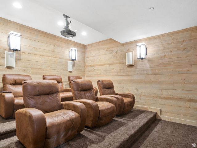 6438 E SUMMIT CV, Huntsville, UT 84317
