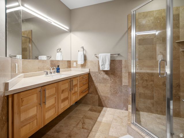 6438 E SUMMIT CV, Huntsville, UT 84317
