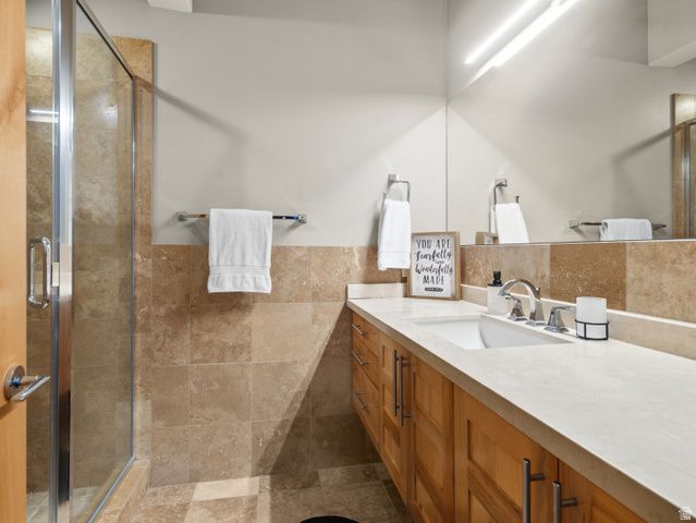 6438 E SUMMIT CV, Huntsville, UT 84317