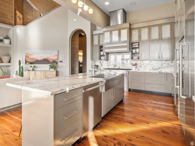 6438 E SUMMIT CV, Huntsville, UT 84317
