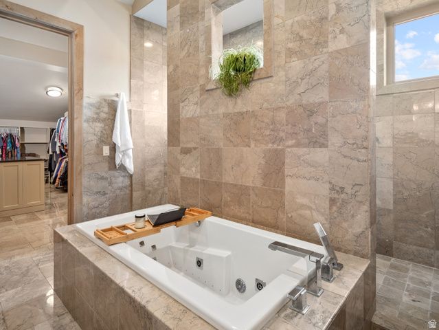 6438 E SUMMIT CV, Huntsville, UT 84317
