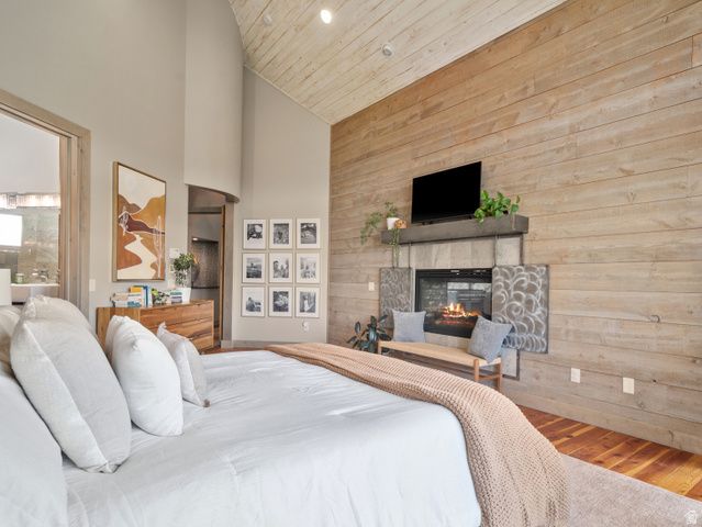 6438 E SUMMIT CV, Huntsville, UT 84317