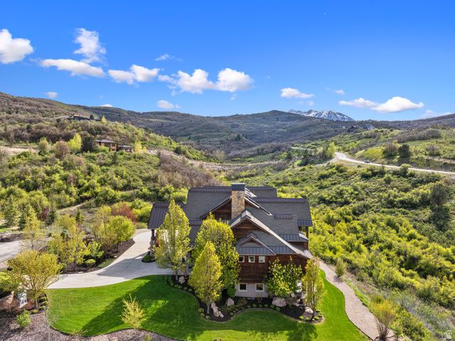 6438 E SUMMIT CV, Huntsville, UT 84317