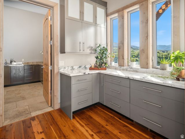 6438 E SUMMIT CV, Huntsville, UT 84317