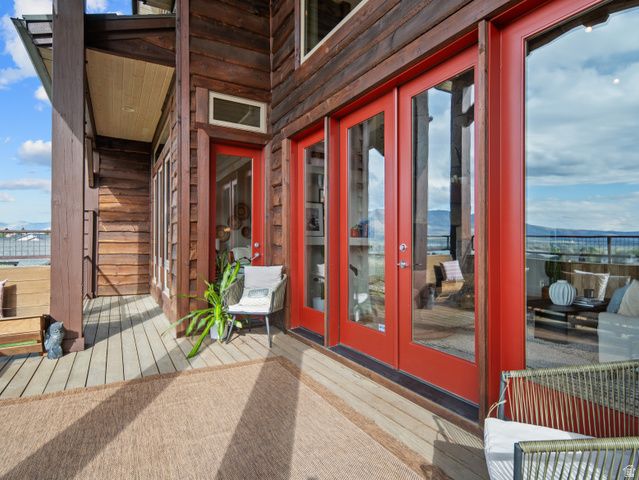 6438 E SUMMIT CV, Huntsville, UT 84317