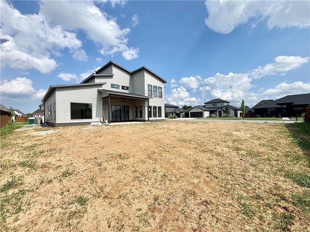 4312 S 87th Street, Bentonville, AR 72713
