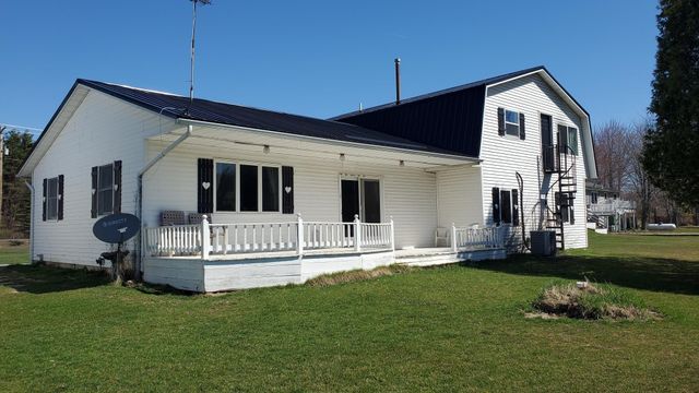 5085 W Redstone Road, Saint Louis, MI 48880