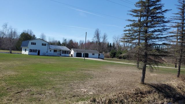 5085 W Redstone Road, Saint Louis, MI 48880