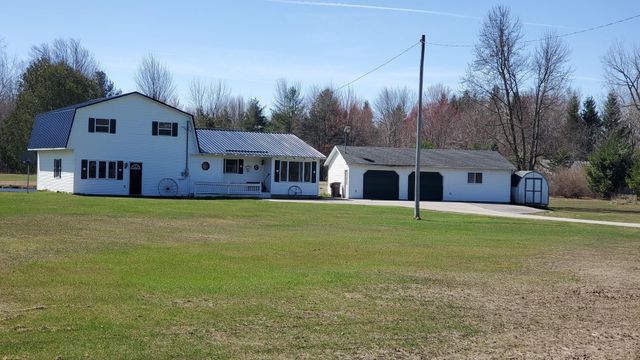 5085 W Redstone Road, Saint Louis, MI 48880