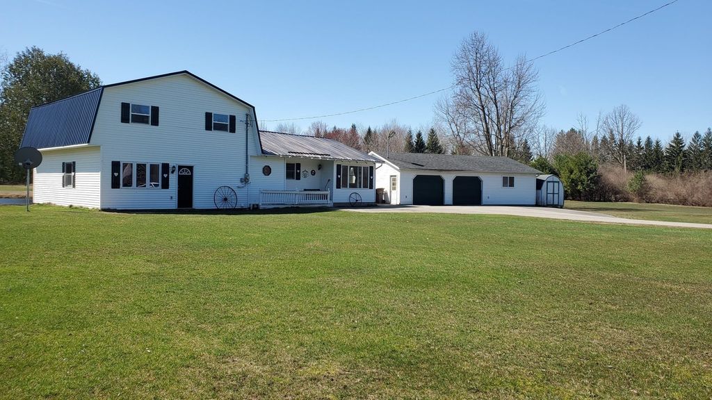 5085 W Redstone Road, Saint Louis, MI 48880