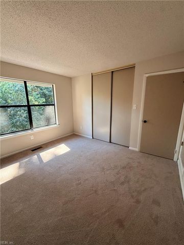 1520 Saybrook CV, Virginia Beach, VA 23464