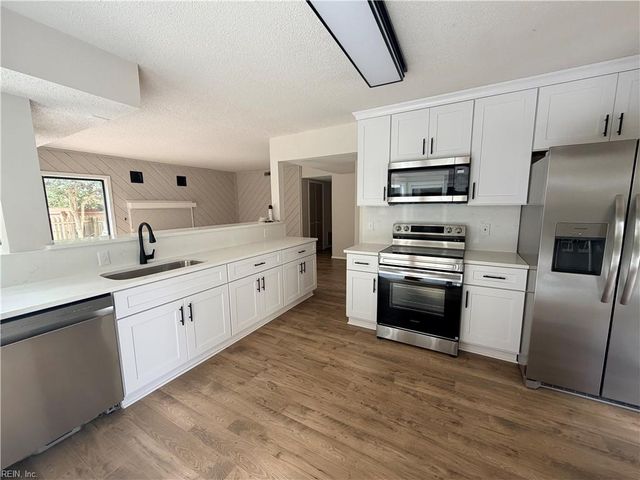 1520 Saybrook CV, Virginia Beach, VA 23464