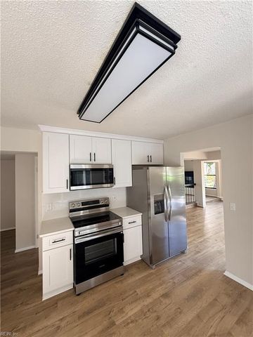 1520 Saybrook CV, Virginia Beach, VA 23464