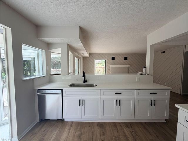 1520 Saybrook CV, Virginia Beach, VA 23464