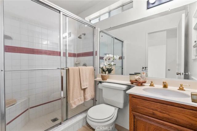 28511 Victoria Rd., Castaic, CA 91384