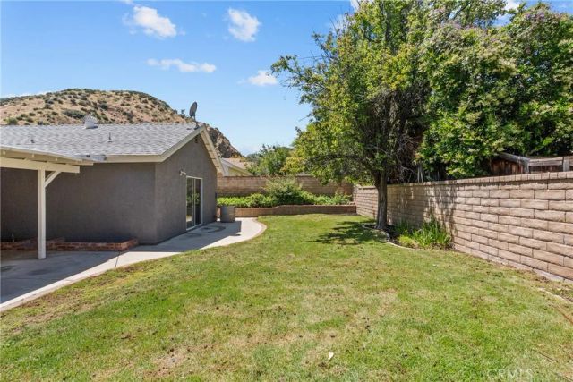 28511 Victoria Rd., Castaic, CA 91384