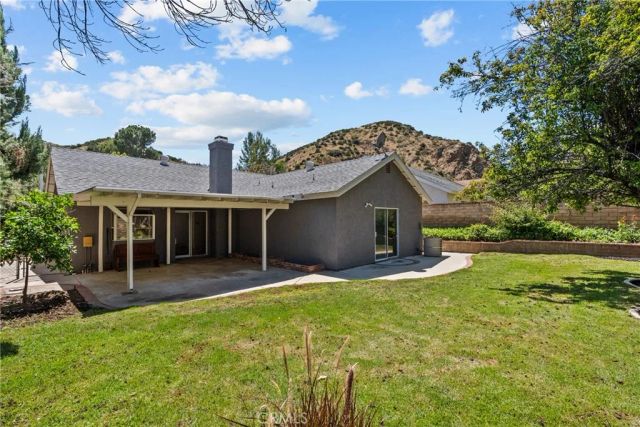 28511 Victoria Rd., Castaic, CA 91384