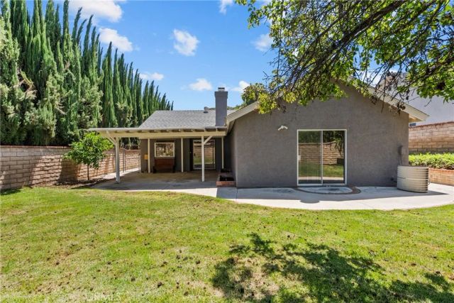 28511 Victoria Rd., Castaic, CA 91384